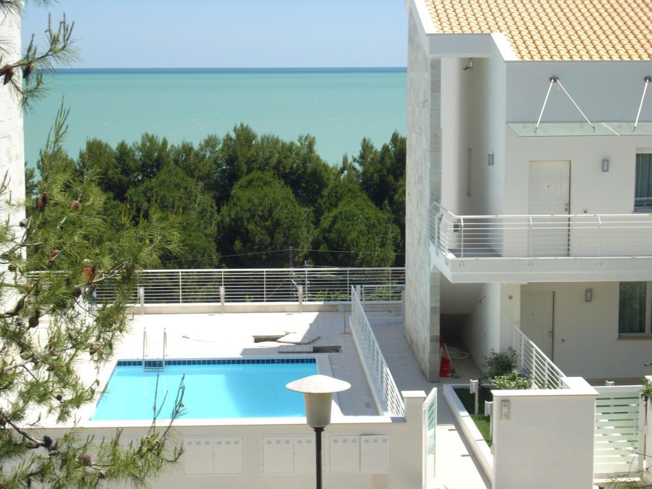 Cerrano Park Resort Pineto Exterior foto